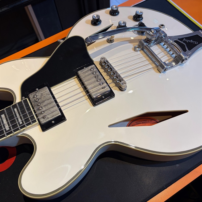 Epiphone Shinichi Ubukata ES-355 Classic Whiteの画像